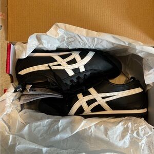 Onitsuka Tiger Mexico 66 — Size 23 / US Women’s 6 — NEW IN BOX